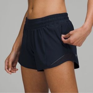 lululemon hotty hot low rise short, 4” in black
